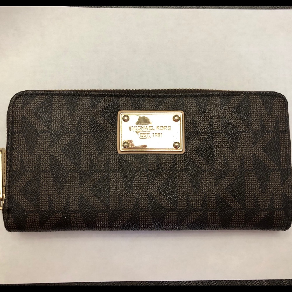 Michael Kors brown MK Zipper Wallet